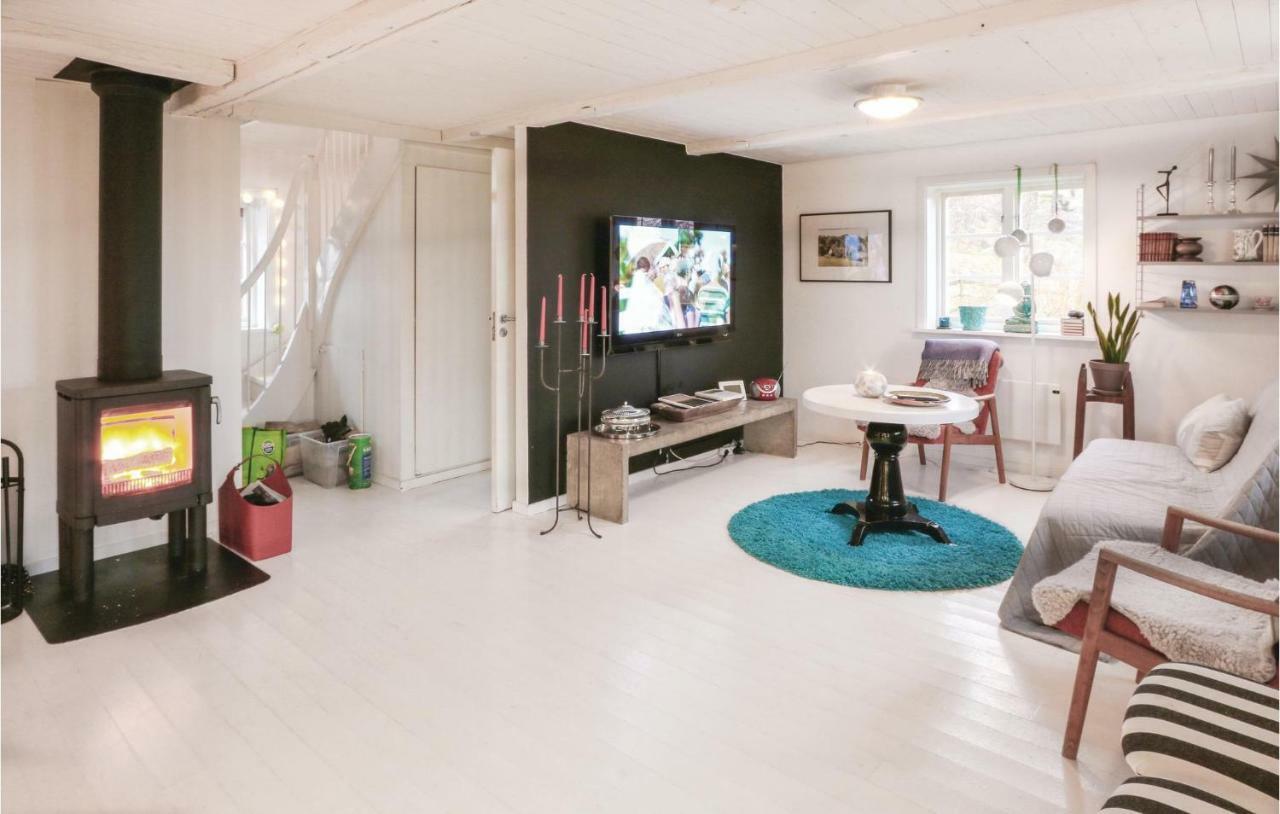 Gorgeous Home In Oestra Soennarsloev With Kitchen Ostra Sonnarslov 외부 사진